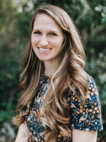 Meet the designer and mom behind Lunnie’s logo: Rebecca Barney of Barney Designs